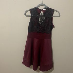 very pretty may look a bit unflattering but put it on shapes ur body beautifully